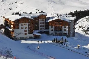 Le Chalet Du Mont Vallon Spa Resort Les Menuires Hotel
