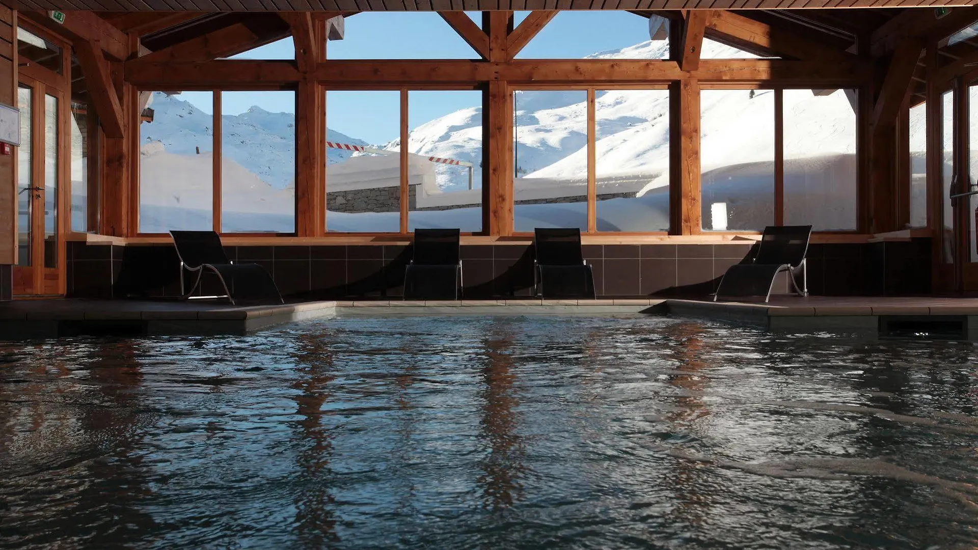 Le Chalet Du Mont Vallon Spa Resort Les Menuires