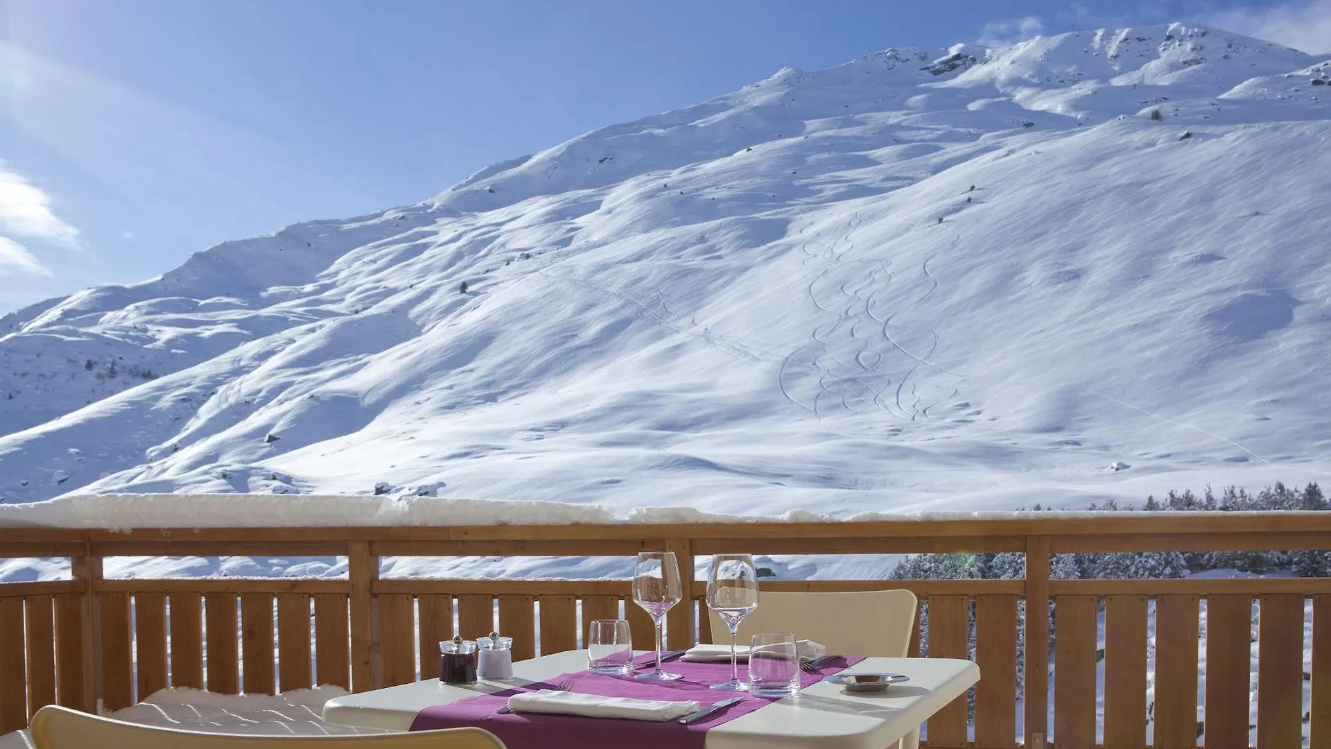 Le Chalet Du Mont Vallon Spa Resort Les Menuires